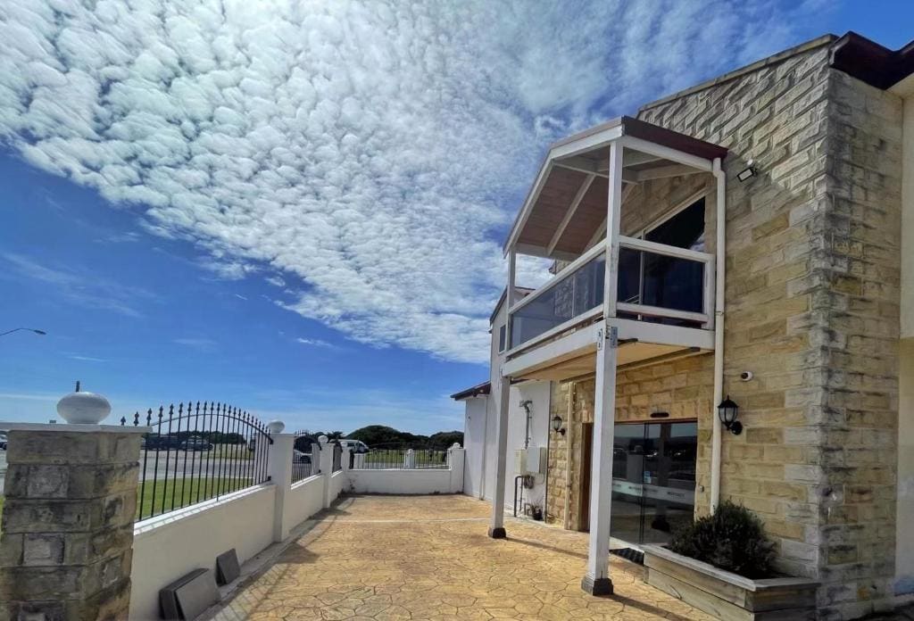 ODYSSEY APOLLO BAY - Main view