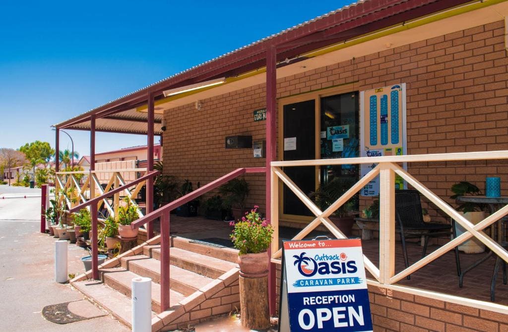 Outback Oasis Caravan Park - Main view