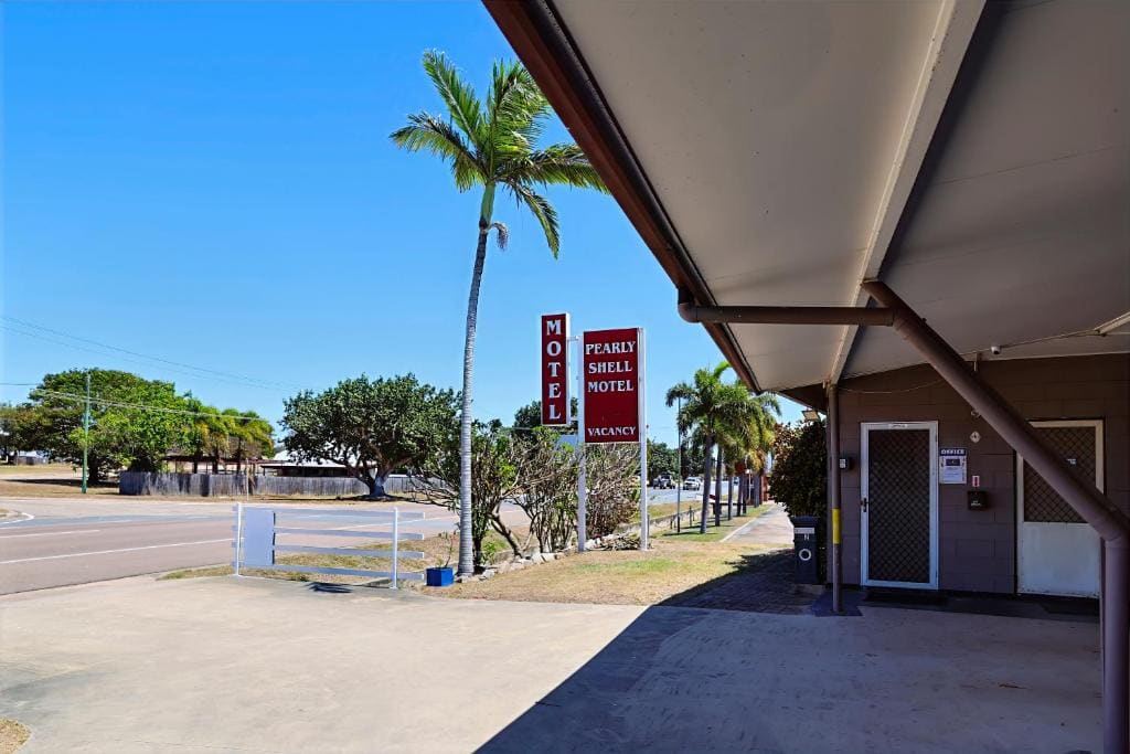 Pearly Shell Motel - View 5