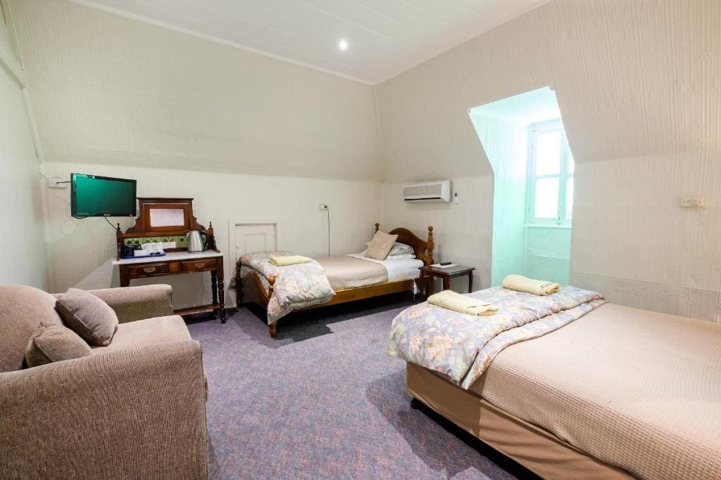 Peel Inn Hotel Nundle - View 2