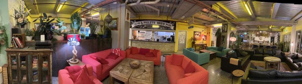 Sow and Piglets Guesthouse - Main view