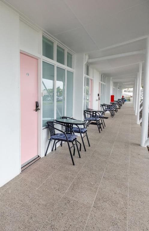 Proserpine Motel - Main view