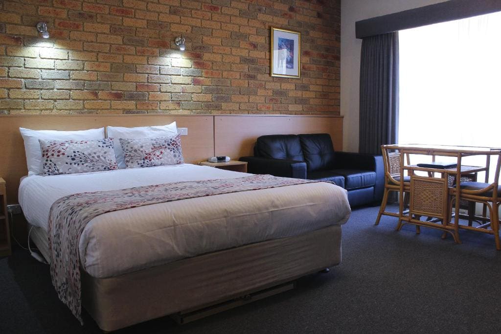 RiverPark Motel - View 5