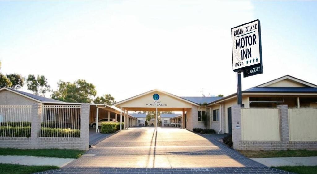 Roma Inland Motor Inn - Main view