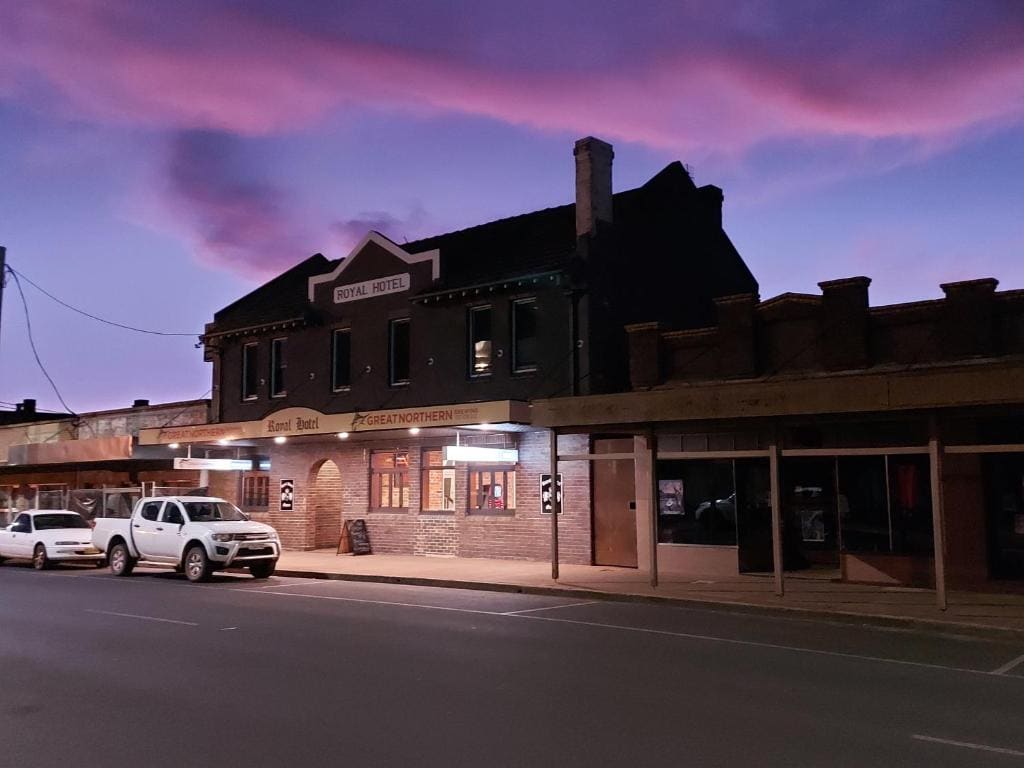 Royal Hotel Guyra - Main view