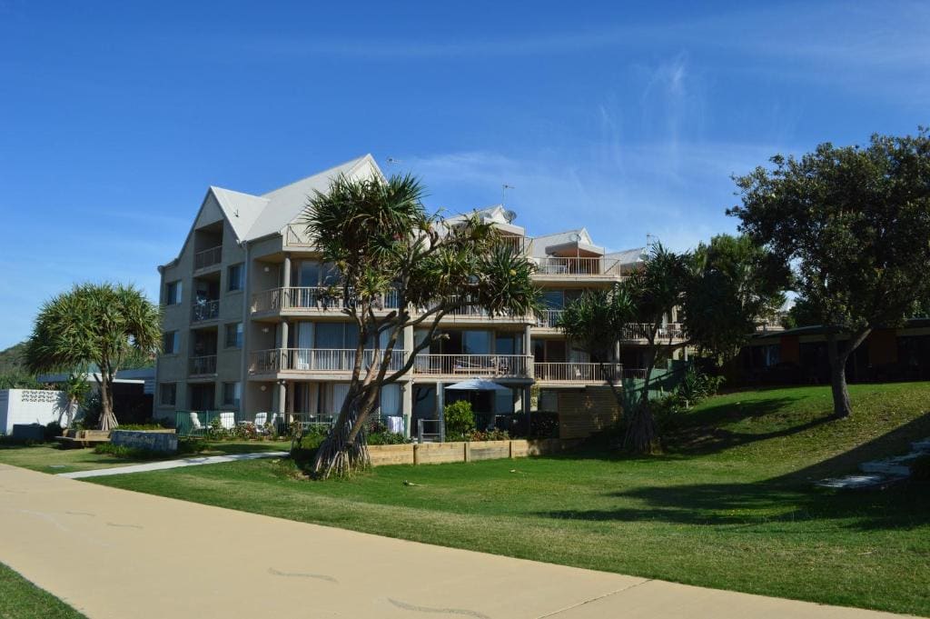 Sanctuary Beach Resort - Main view