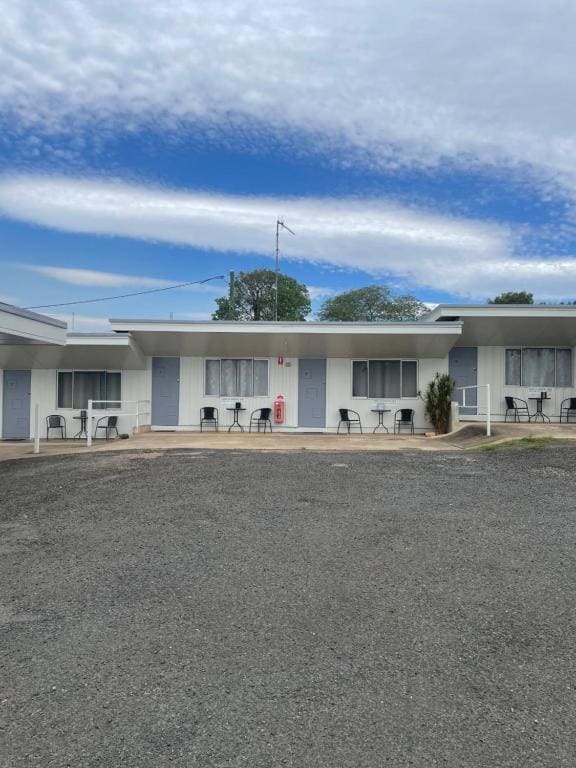 Springsure Hotel Motel - Main view