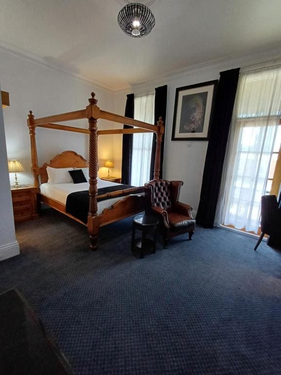 Art Hotel on York - View 7