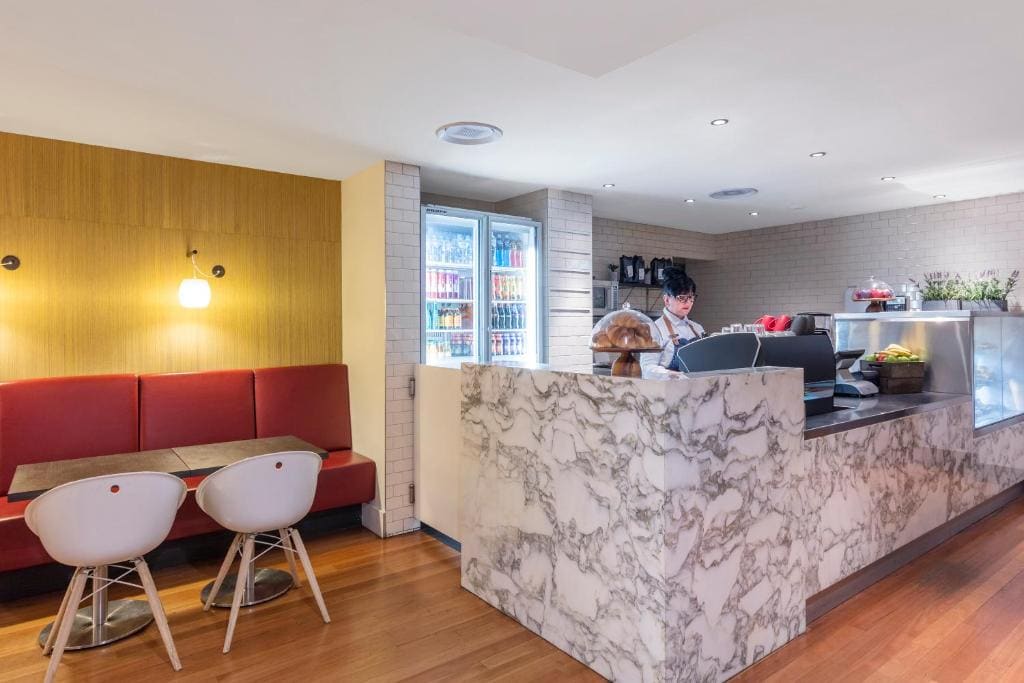 Mercure Brisbane King George Square - View 7