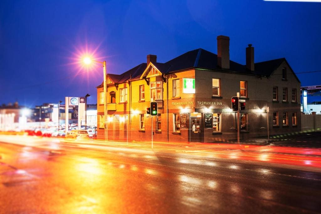 The Tasmanian Inn - Main view