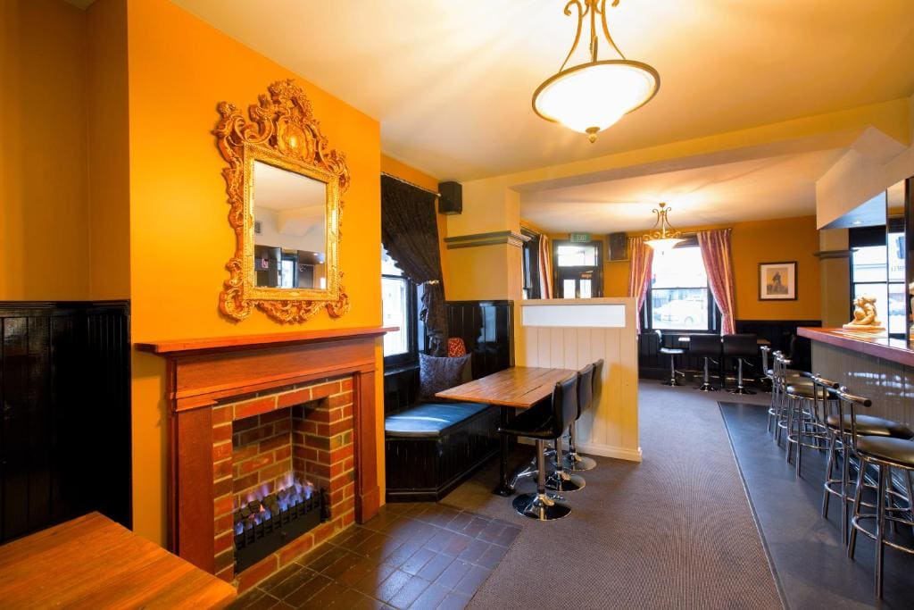 The Tasmanian Inn - View 3