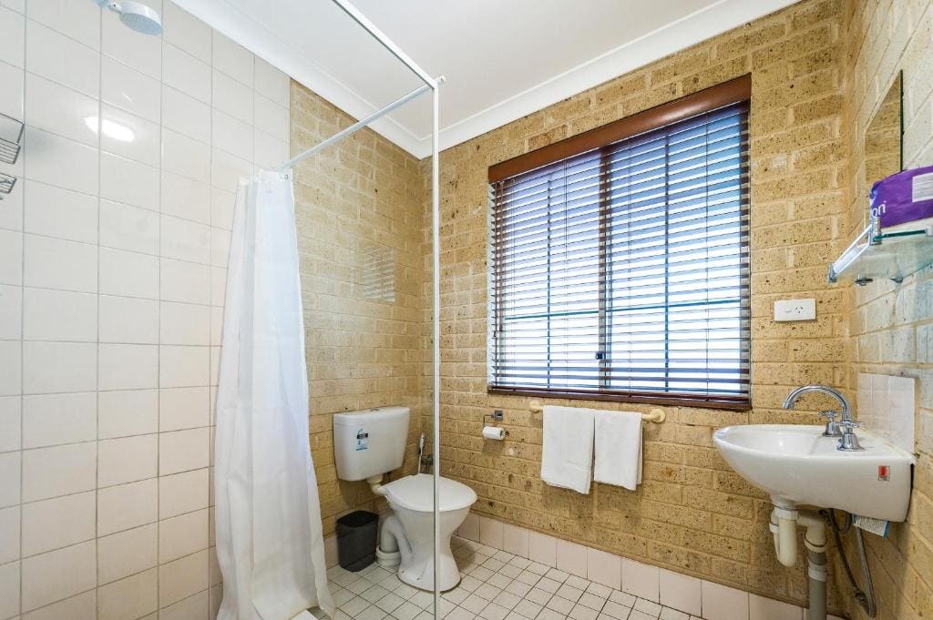 Travellers Rest Motel - View 3