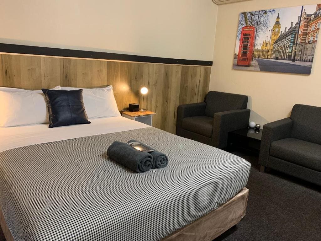Wattle Tree Motel - View 4
