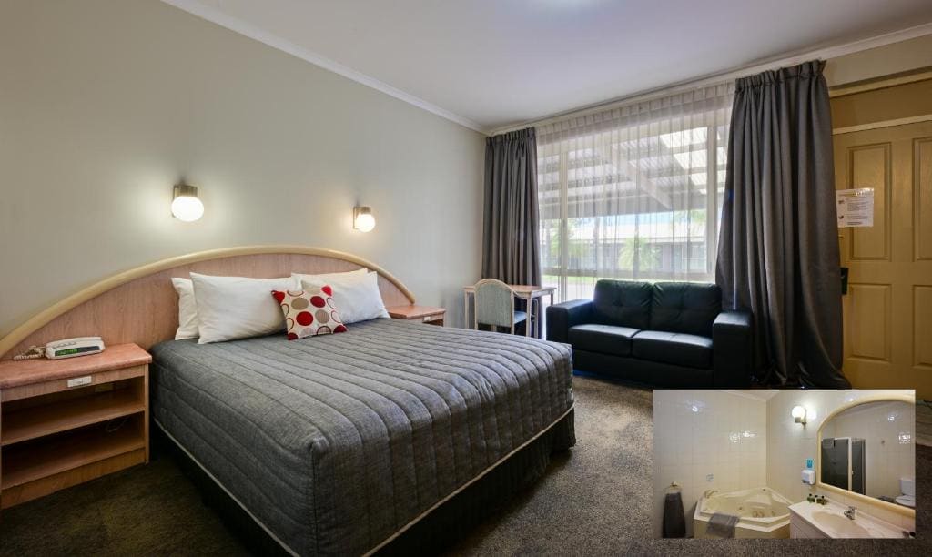 Westland Hotel Motel - View 2