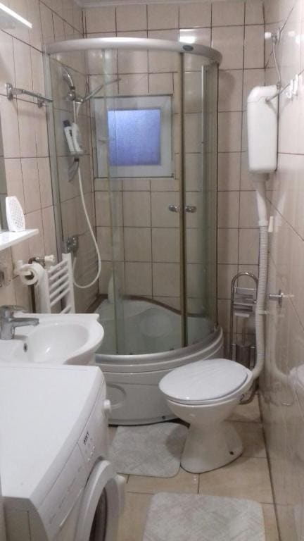 Modern&Cozy Bosnian house with GARDEN+FREE parking - View 5