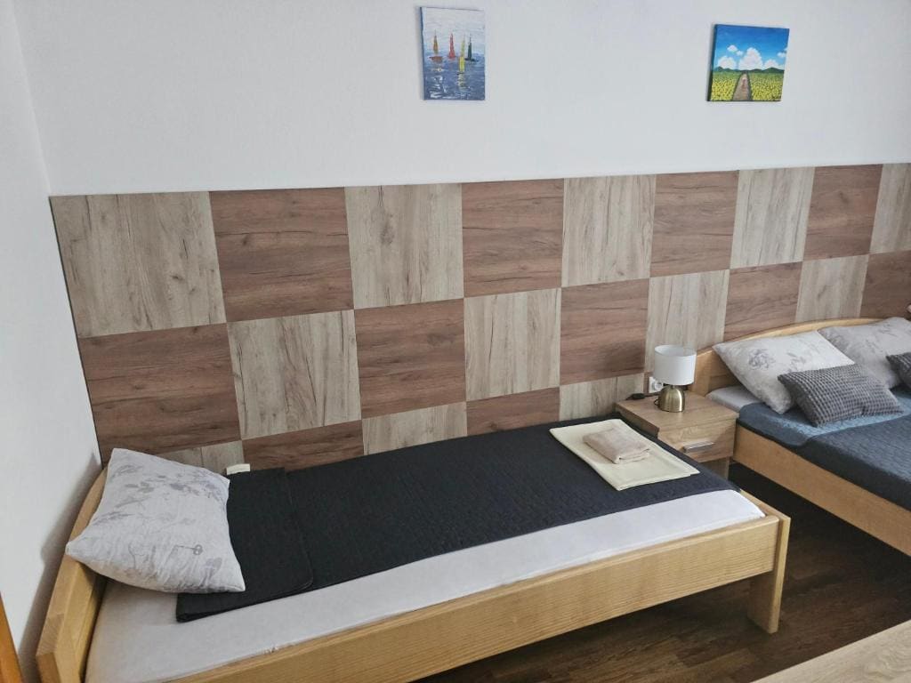 Apartmani i sobe "Tocak" - View 4