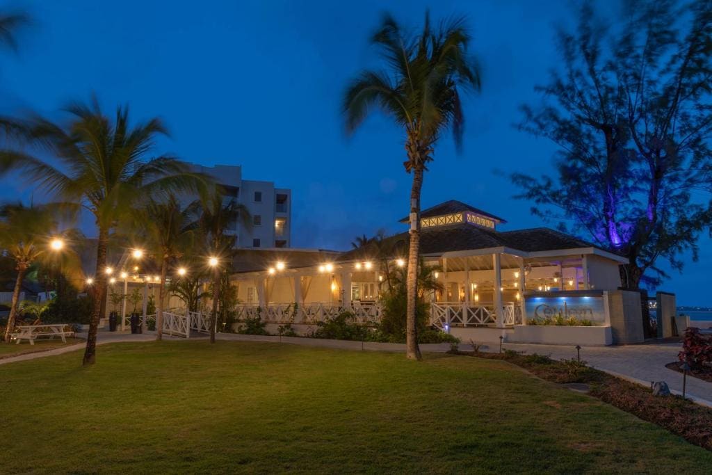 Sea Breeze Beach House All Inclusive by Ocean Hotels - Main view