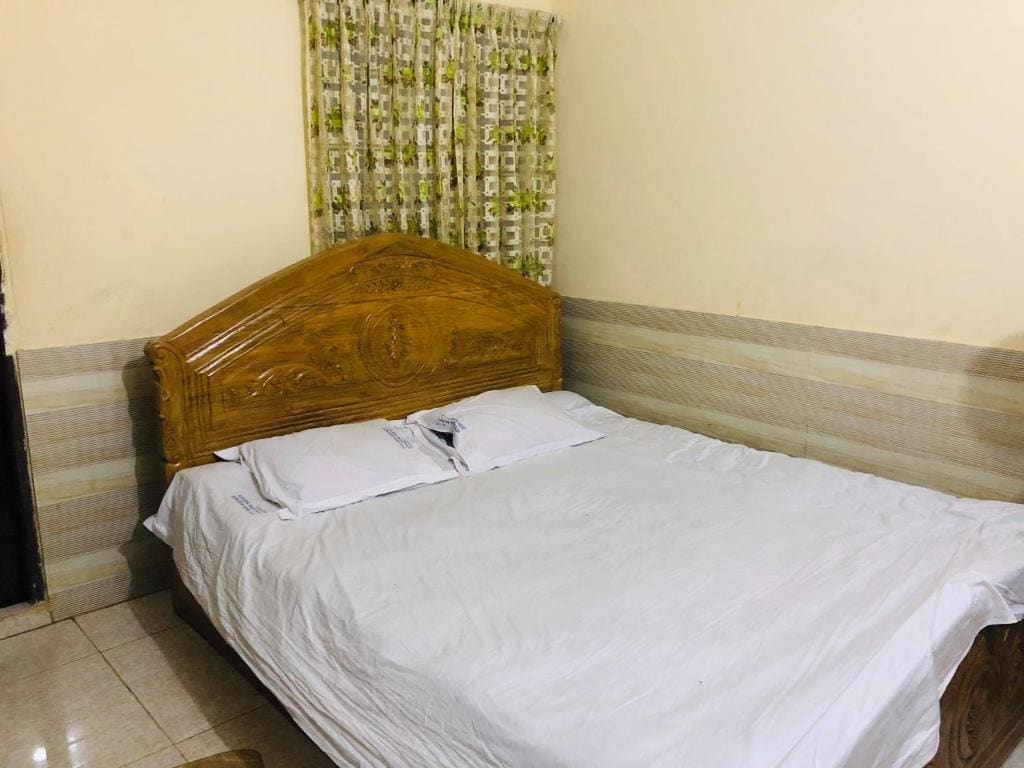 Hotel Regal Palace - View 2