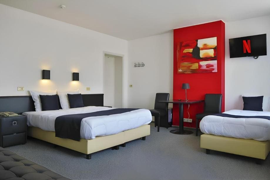 Hotel Adoma - View 7