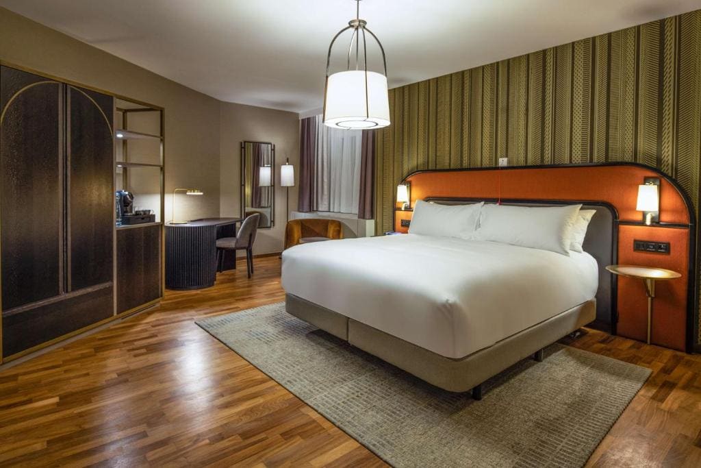DoubleTree By Hilton Brussels City - View 7