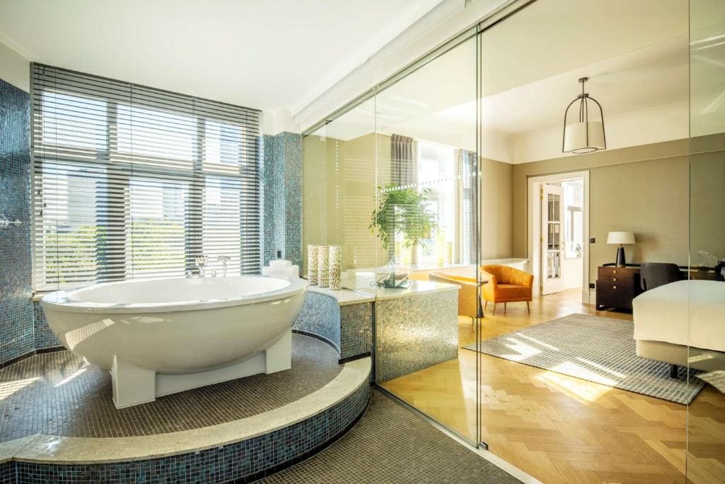 DoubleTree By Hilton Brussels City - View 3