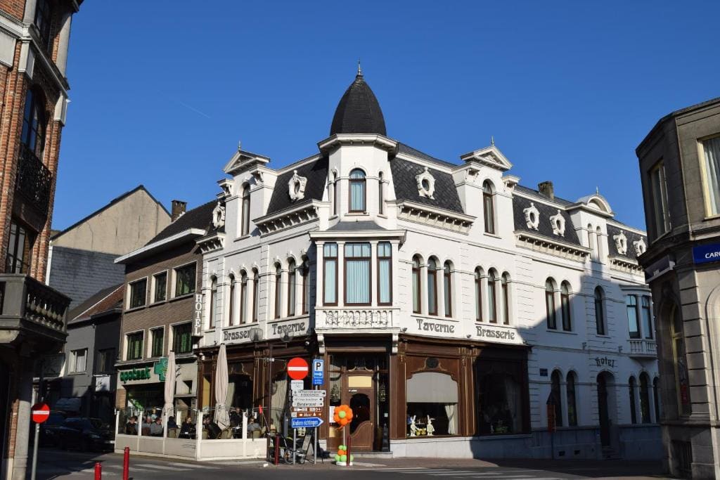 Hotel Grupello - Main view