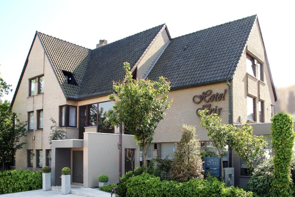 Hotel Iris - Main view