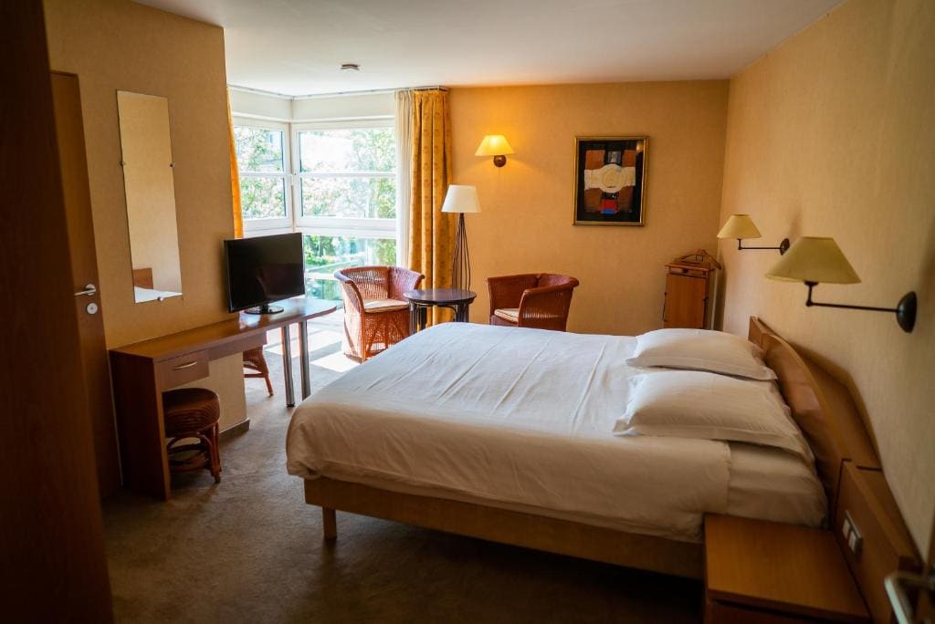 Hotel Iris - View 2