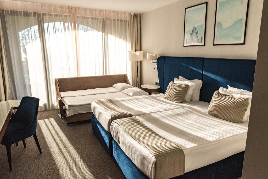 Astor Garden Hotel - व्यू 2