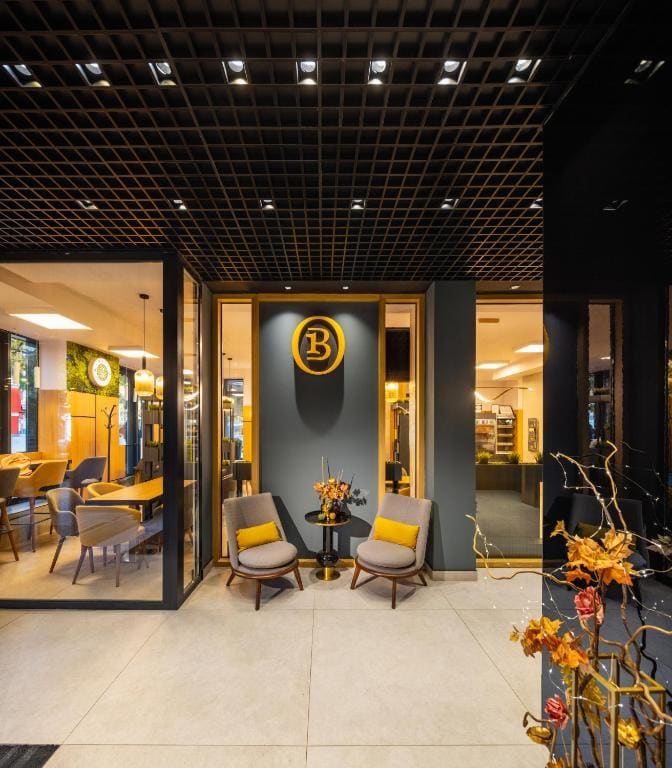 B1 Downtown Hotel - View 5