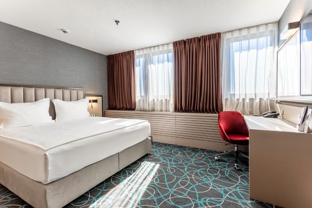 Hotel Bulgaria - View 2