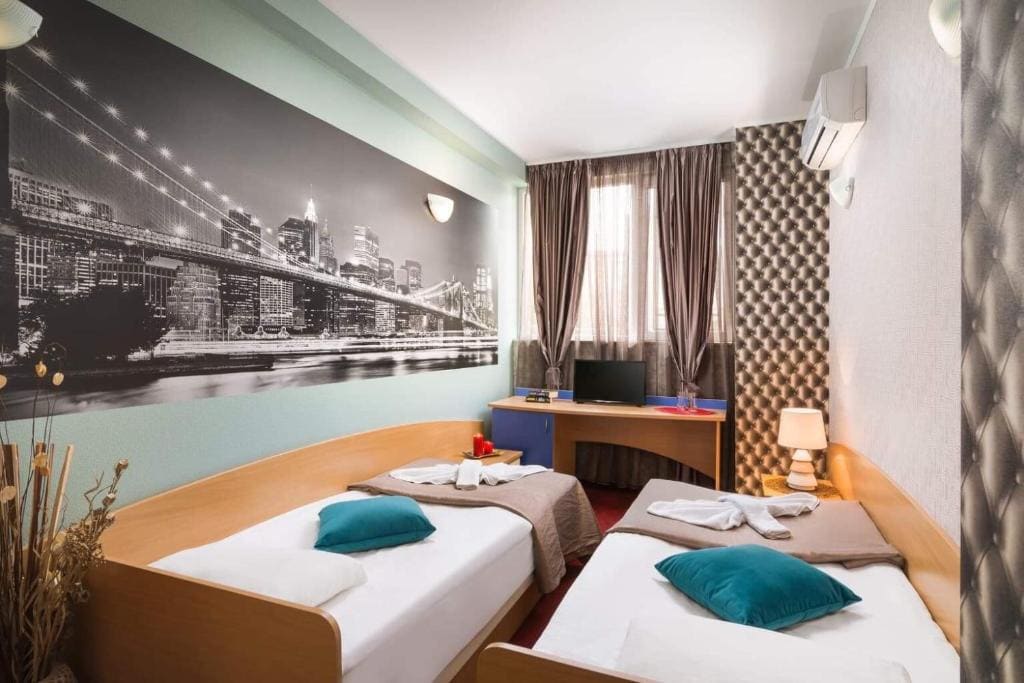 Hotel Central Point - View 5