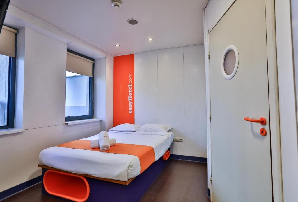 easyHotel Sofia - View 2