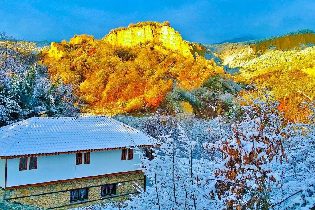 Melnik Pyramids Guesthouse - View 4