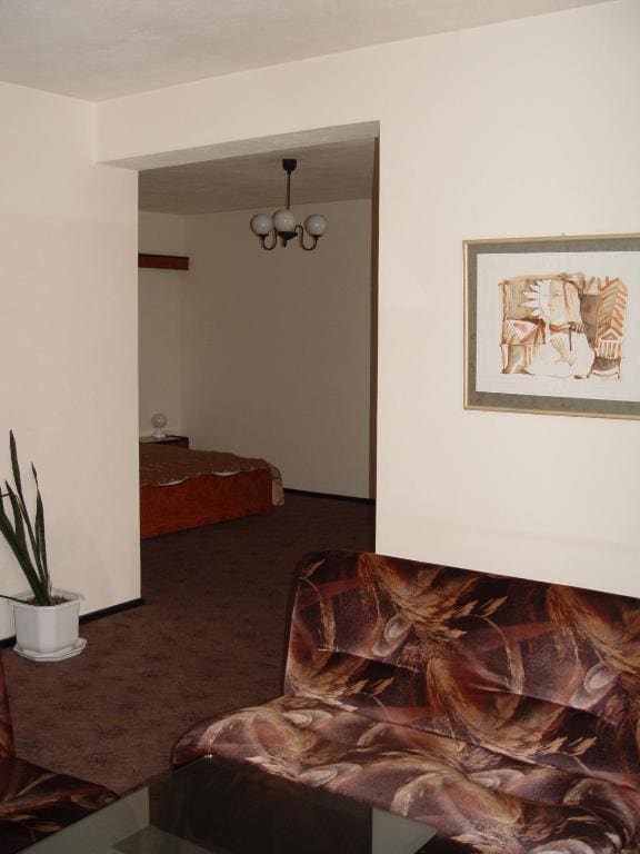 Family Hotel Gabrovo - View 2