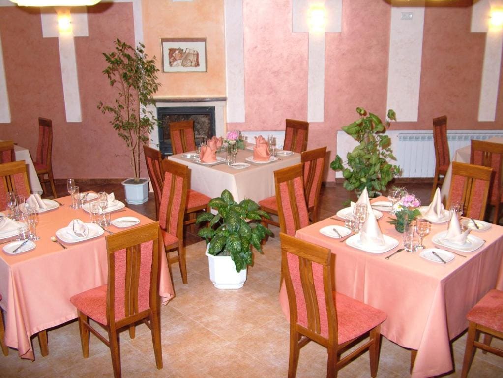 Family Hotel Gabrovo - View 7