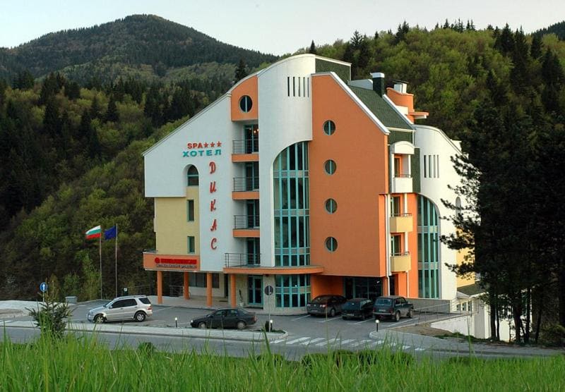 Хотел Дикас - Main view