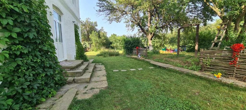 Къща за гости Светулките Fireflies Guest House - View 2