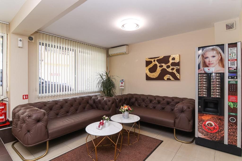 Family Hotel Madrid - View 3