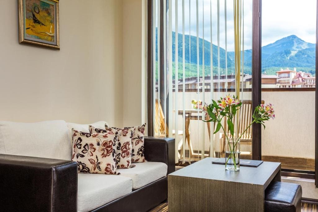 Hotel Perun Lodge — Vue 3