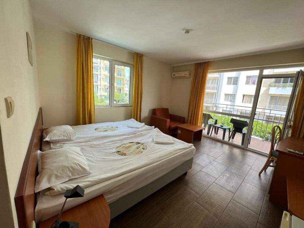 Family Hotel Romantik - View 2