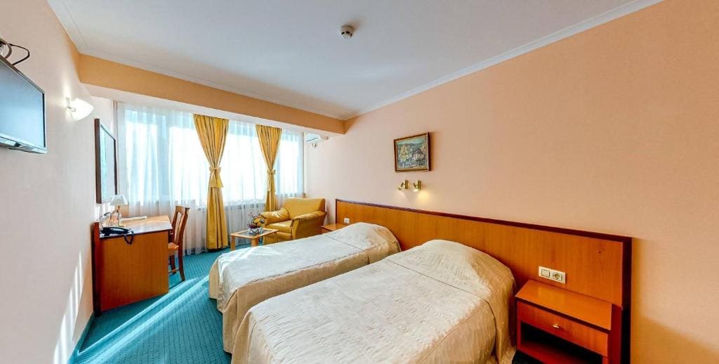Troyan Plaza Hotel - View 2