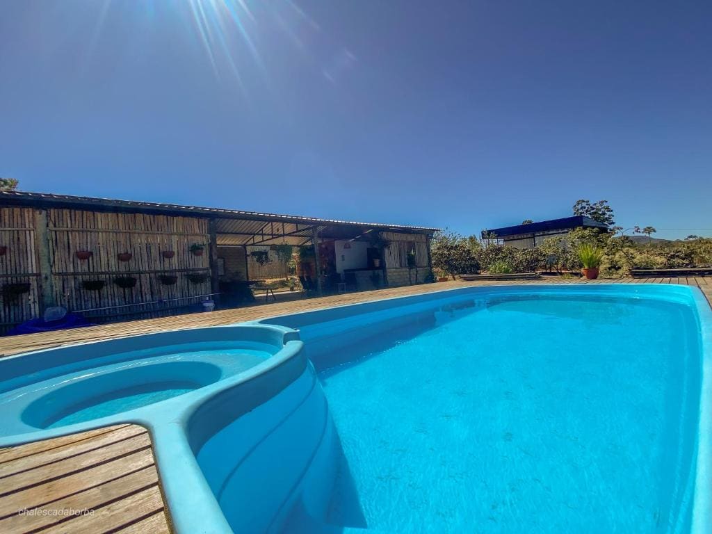 Casa Borba Chalé com piscina - View 4