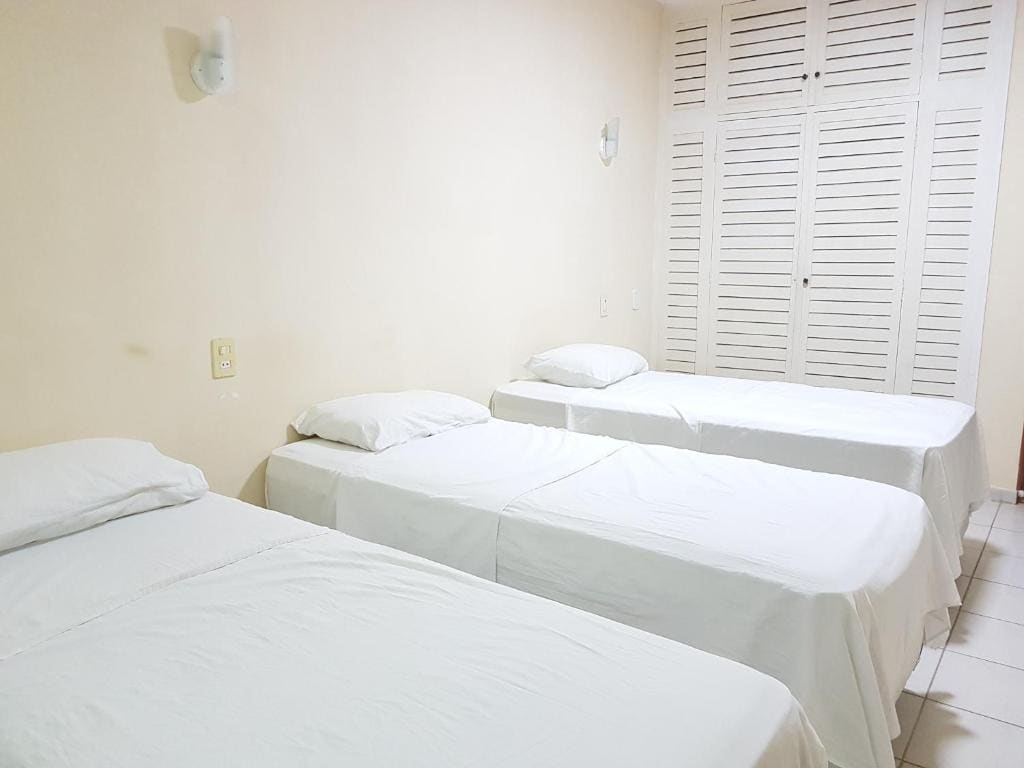 OYO Del Verde Hotel - View 7
