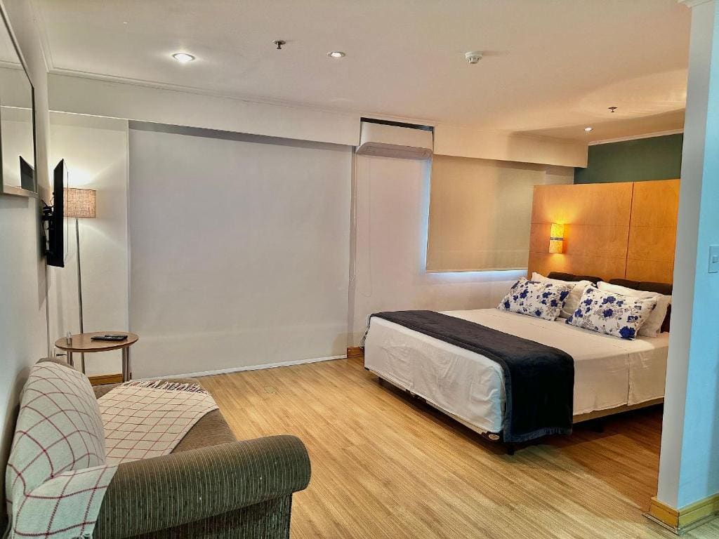 Flat Itaim Bibi Ibirapuera na Rua Tuim 18 - UH1205 - View 2