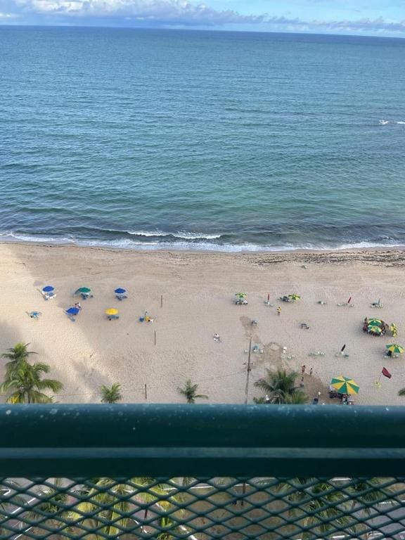 Flat 10 andar Hotel Caesar Towers acesso direto praia - Main view