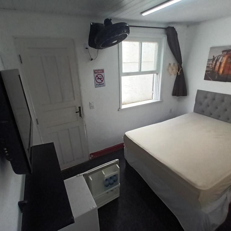 Pousada Marduk suites simples com banheiro privativo - View 2