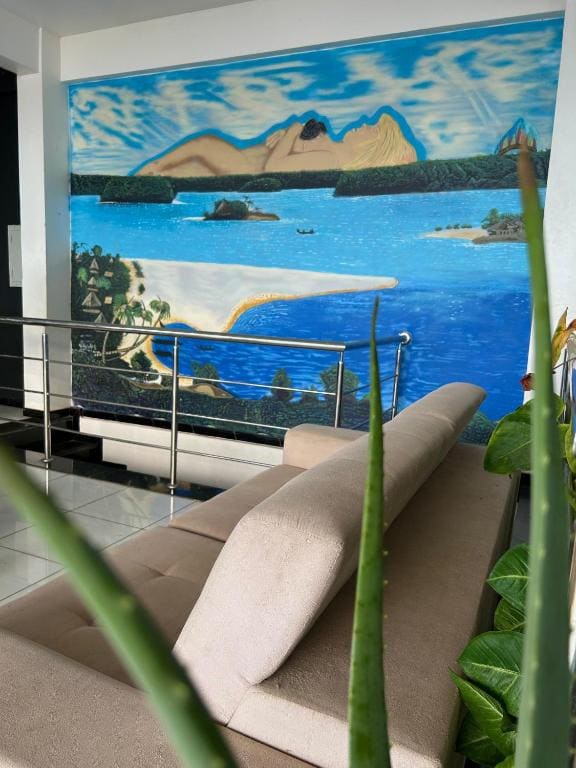 LA VITRINE Hotel - View 3