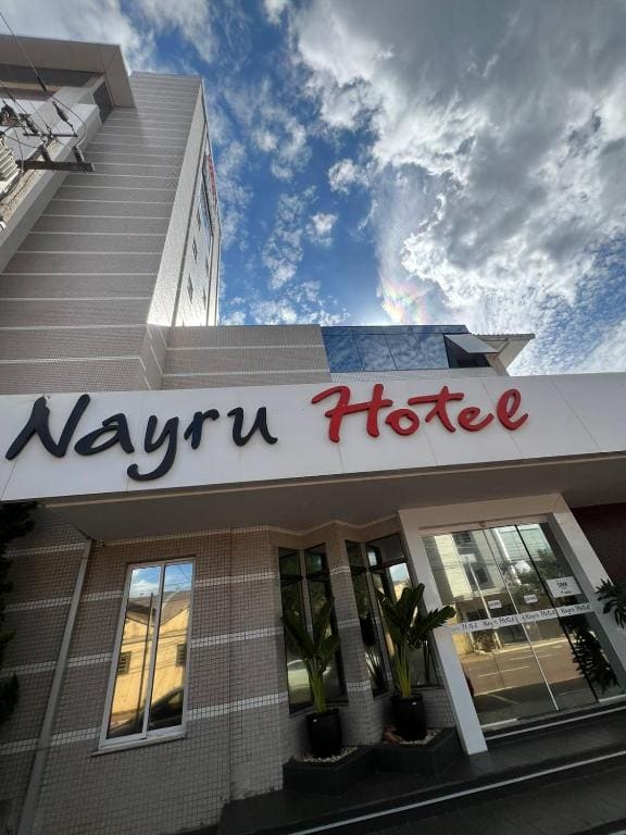 Nayru Hotel - Main view