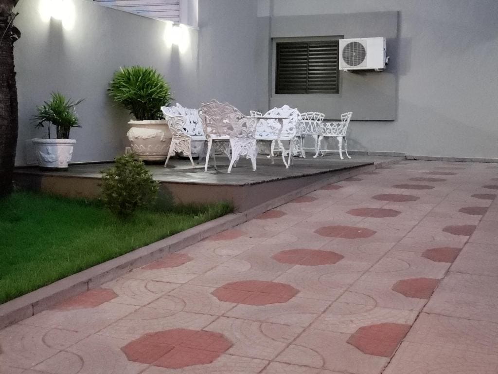 Paradise Hotel - View 3